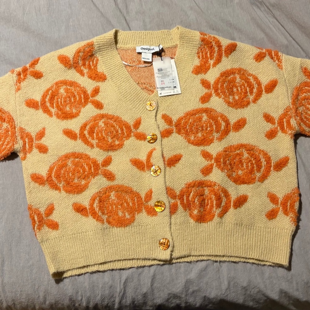 Floral Jacquard V-Neck Cardigan